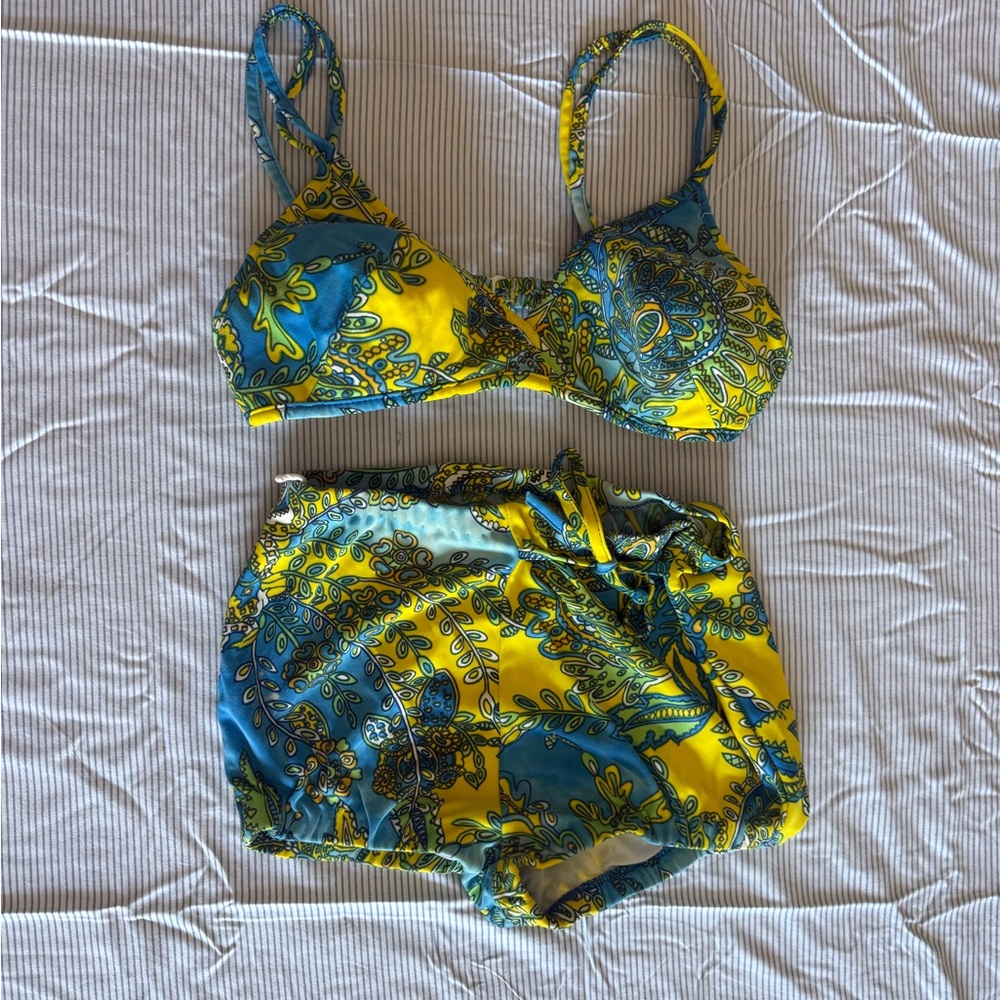 1970s Vibrant Yellow and Blue Paisley Bikini set in great condition